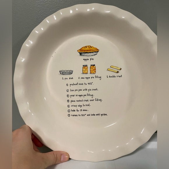 RAE DUNN “Apple Pie” Pie Dish - Picture 1 of 5